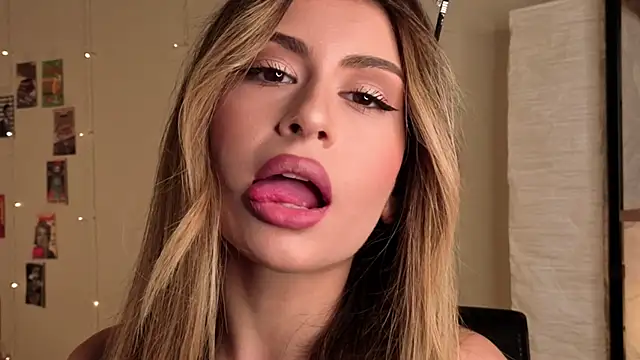 GeorginaHarn online show from 10.16.25