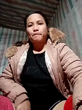 Love-Mama33 online show from 11.24.25