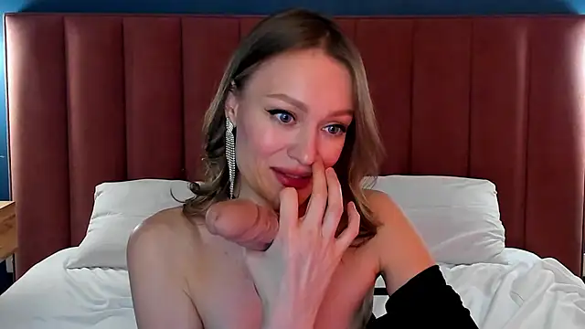 EvelynPoole online show from 04.11.26