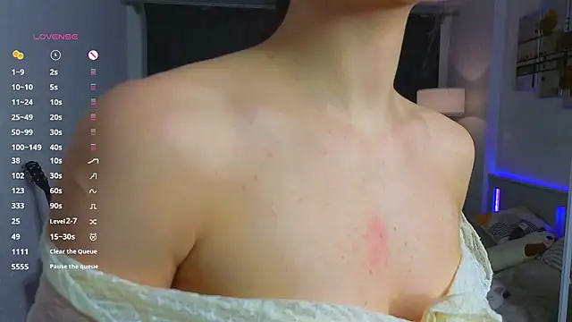 MimiLolll online show from 02.08.26