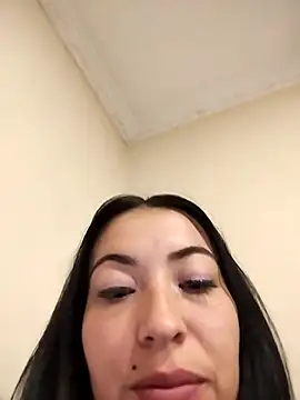 angelicroose2 online show from 10.29.25