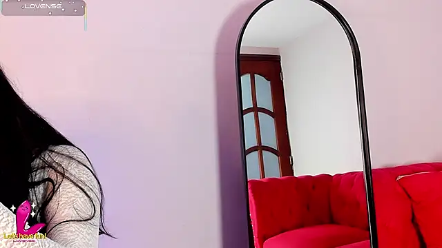 Emma  clark  online show from 10.27.25