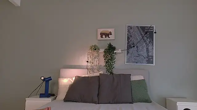 Nickifox   online show from 12.22.25