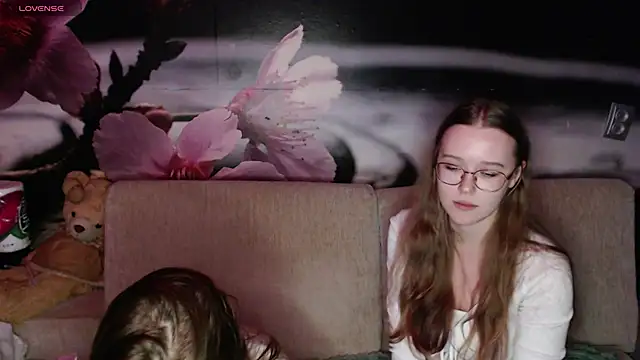 MandyMils online show from 10.19.25