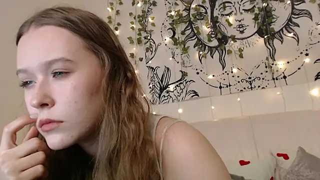 MandyMils online show from 11.08.25