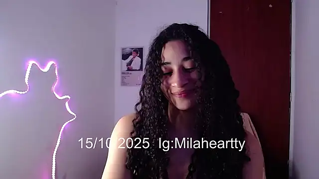 Snapshot of heartty_Milah chatting on 10.15.25 heartty Milah online show from 10.15.25