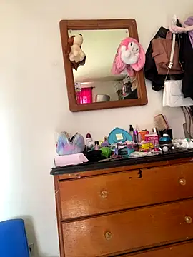 Snapshot of Zara_Bel chatting on 09.28.25 Zara Bel online show from 09.28.25