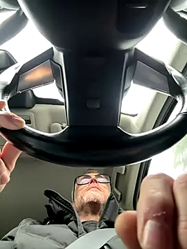 Axl hot online show from 12.20.25