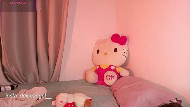 dulceangel   online show from 10.02.25