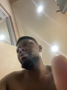 Snapshot of Dynamite_cums_in_size_2 chatting on 11.30.25 Dynamite cums in size 2 online show from 11.30.25