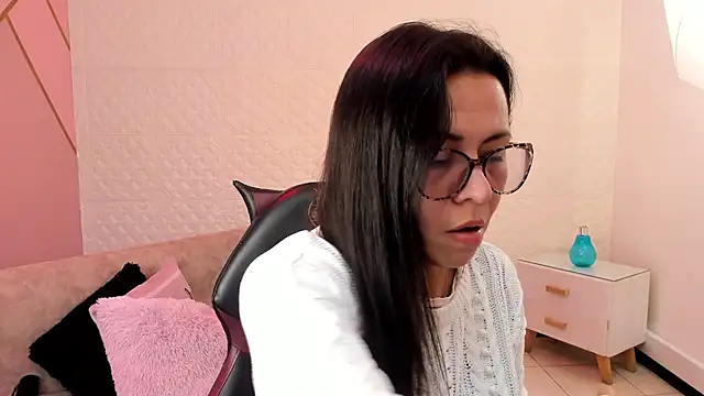 Eva mermaid online show from 10.14.25