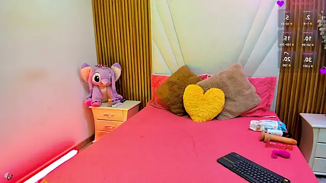 Emilia  Cam online show from 09.16.25
