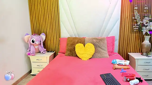 Emilia  Cam online show from 09.21.25