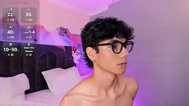 Phillicious   online show from 10.10.25