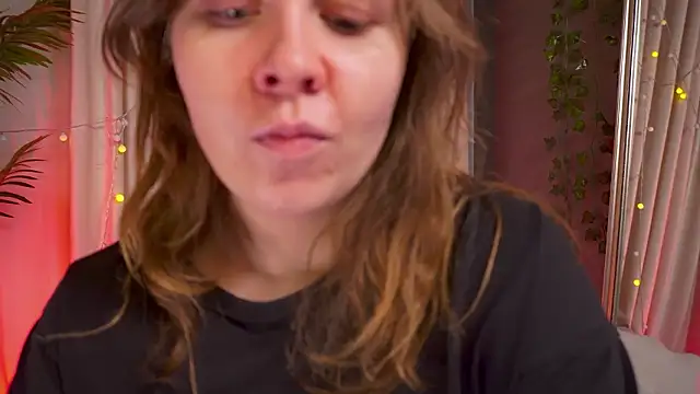 Snapshot of Sense_Of_Rosemary chatting on 02.15.26 Sense Of Rosemary online show from 02.15.26