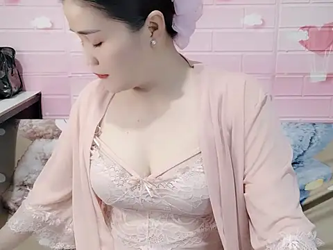Miu 9117 online show from 09.13.25