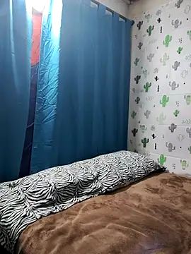 Snapshot of Avannay chatting on 11.23.25 Avannay online show from 11.23.25