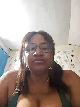 Snapshot of Avannay chatting on 02.03.26 Avannay online show from 02.03.26