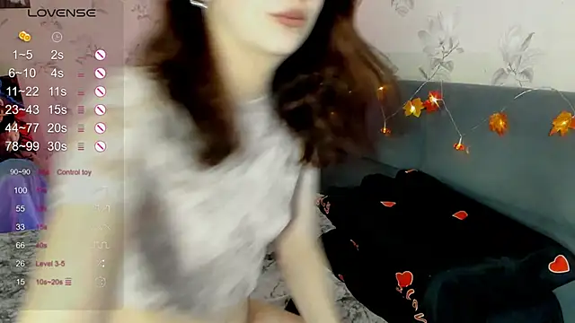 DiaDavidson online show from 11.24.25