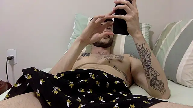 Snapshot of Fubinha chatting on 10.08.25 Fubinha online show from 10.08.25