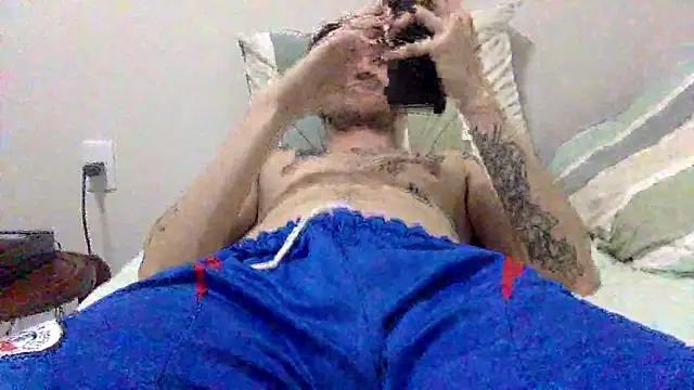 Snapshot of Fubinha chatting on 10.23.25 Fubinha online show from 10.23.25