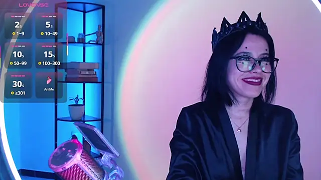 girldom online show from 10.02.25