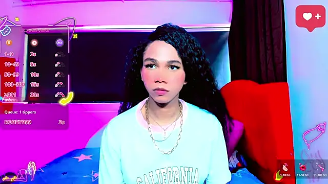 Snapshot of Britany_montiel chatting on 06.16.26 Britany montiel online show from 06.16.26