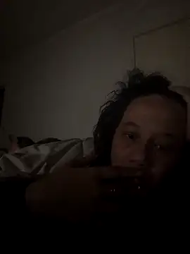 Snapshot of zeousseelphie chatting on 09.28.25 zeousseelphie online show from 09.28.25