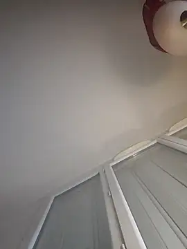 Snapshot of zeousseelphie chatting on 09.28.25 zeousseelphie online show from 09.28.25