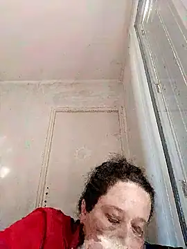 Snapshot of zeousseelphie chatting on 10.15.25 zeousseelphie online show from 10.15.25