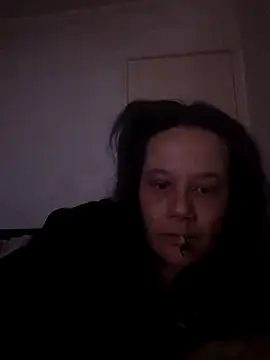 Snapshot of zeousseelphie chatting on 03.28.26 zeousseelphie online show from 03.28.26