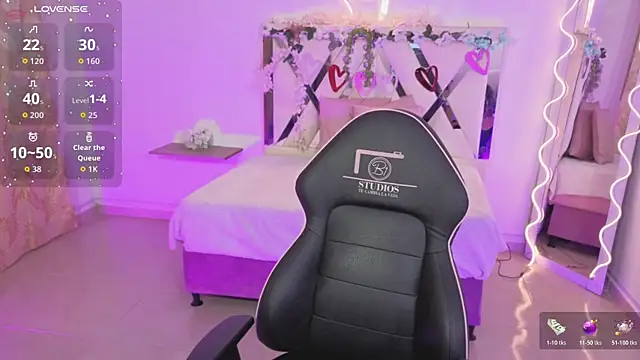 ZURY TAY online show from 10.24.25