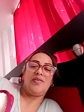 Snapshot of Lady_16 chatting on 02.01.26 Lady 16 online show from 02.01.26