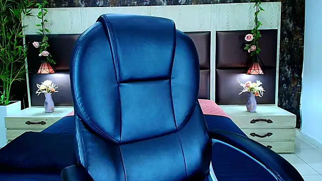 Snapshot of Roxy_Skye chatting on 10.16.25 Roxy Skye online show from 10.16.25