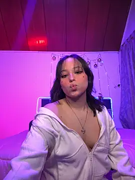 Eymmy 24 online show from 11.20.25