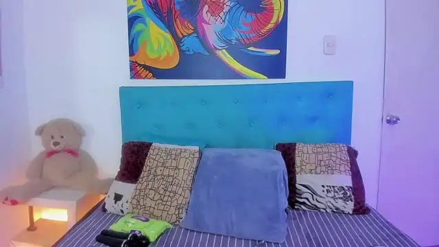 neferet opal online show from 10.03.25