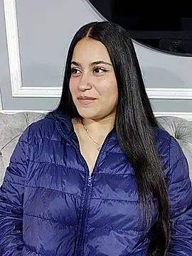 Snapshot of gabyjoness_ chatting on 11.12.25 gabyjoness online show from 11.12.25