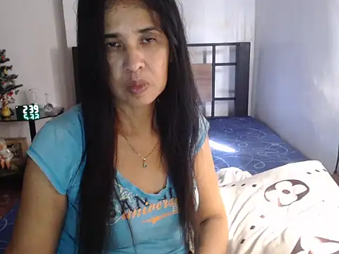 Prettysweetmum online show from 12.17.25