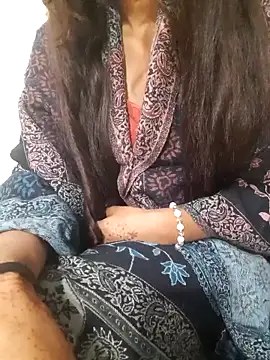 Aarti-kumri online show from 10.15.25