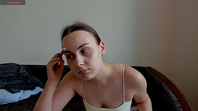 Kelly Cartier online show from 07.10.26