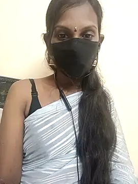 Snapshot of kavya-telugu84 chatting on 10.16.25 kavya-telugu84 online show from 10.16.25