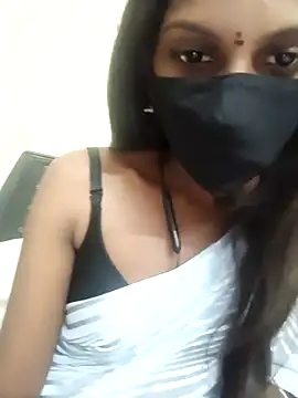 Snapshot of kavya-telugu84 chatting on 10.17.25 kavya-telugu84 online show from 10.17.25