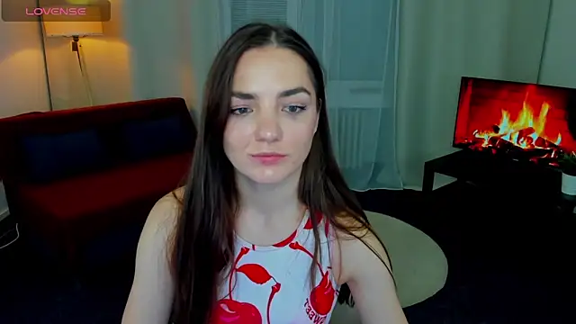 MyEllaLuvs online show from 11.02.25