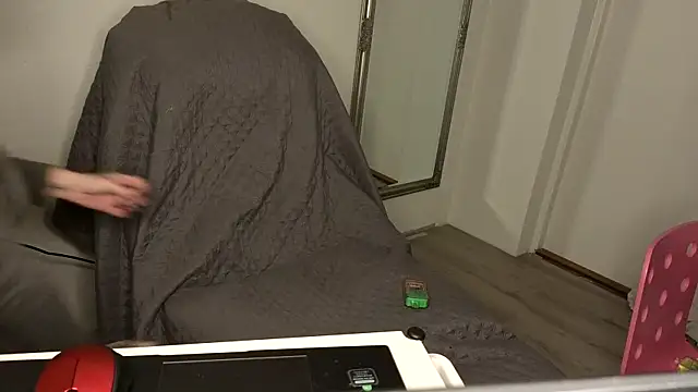 sexygilf82 online show from 02.28.26