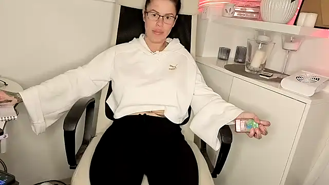 sexygilf82 online show from 03.25.26