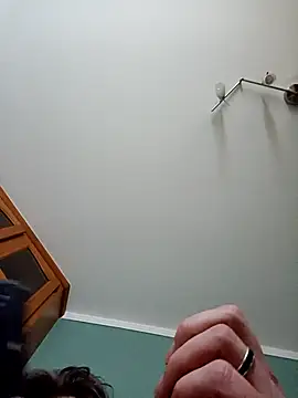 Teufel-in-weiss online show from 03.04.26