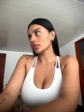 Snapshot of AnaaFaith_ chatting on 10.01.25 AnaaFaith online show from 10.01.25