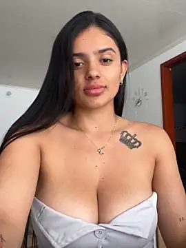 Snapshot of AnaaFaith_ chatting on 10.06.25 AnaaFaith online show from 10.06.25