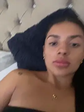 Snapshot of AnaaFaith_ chatting on 10.29.25 AnaaFaith online show from 10.29.25