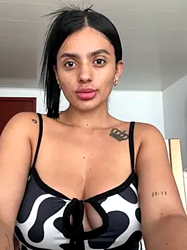 Snapshot of AnaaFaith_ chatting on 11.09.25 AnaaFaith online show from 11.09.25